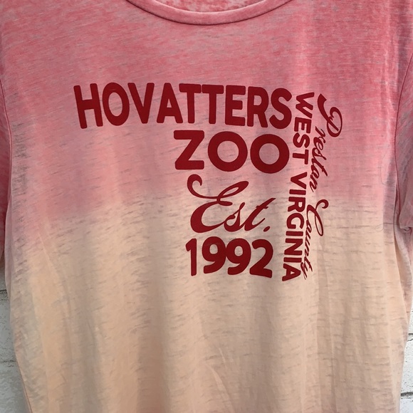Distressed ombréHovatters zoo West Virginia women’s T-shirt size XL - Picture 2 of 7